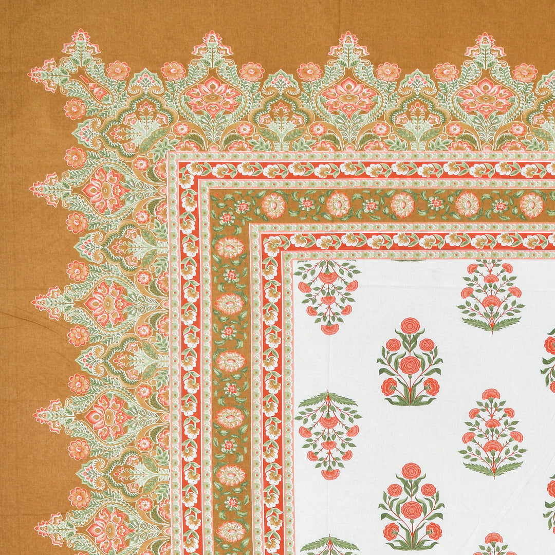 Double King Bedsheet with 2 Pillow Covers