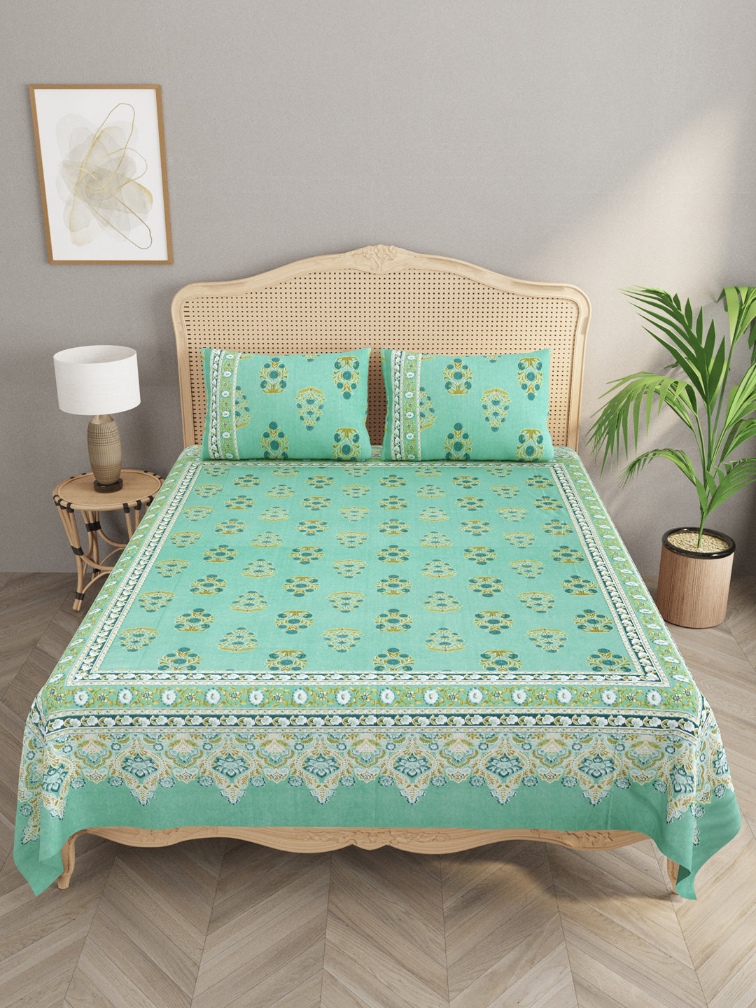 Double King Bedsheet with 2 Pillow Covers