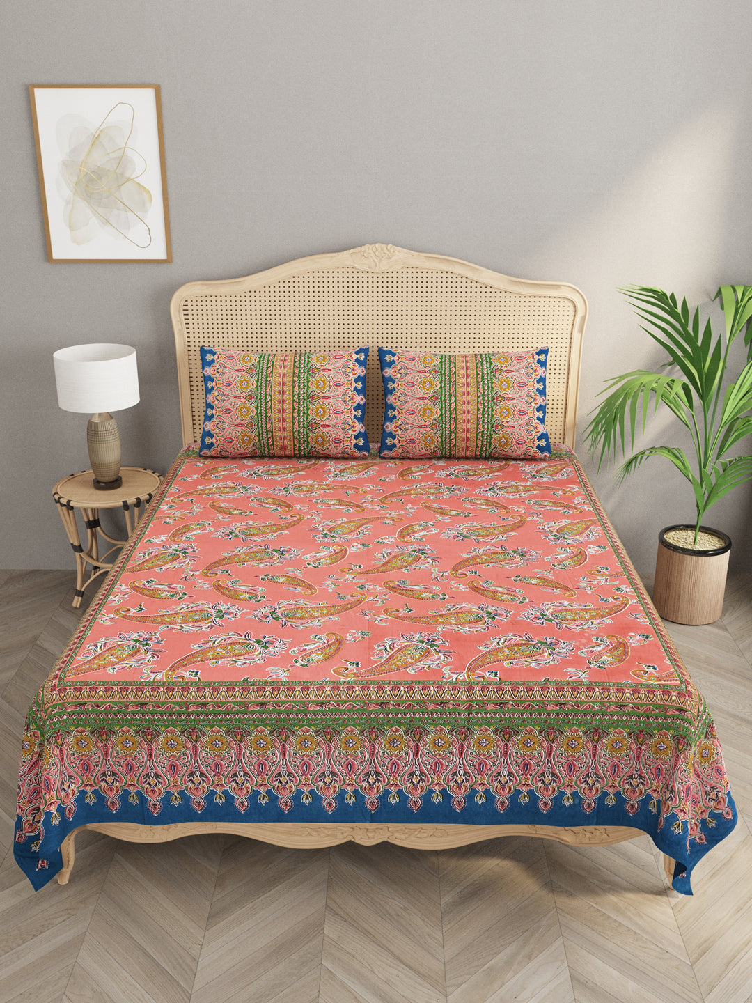 Double King Bedsheet with 2 Pillow Covers