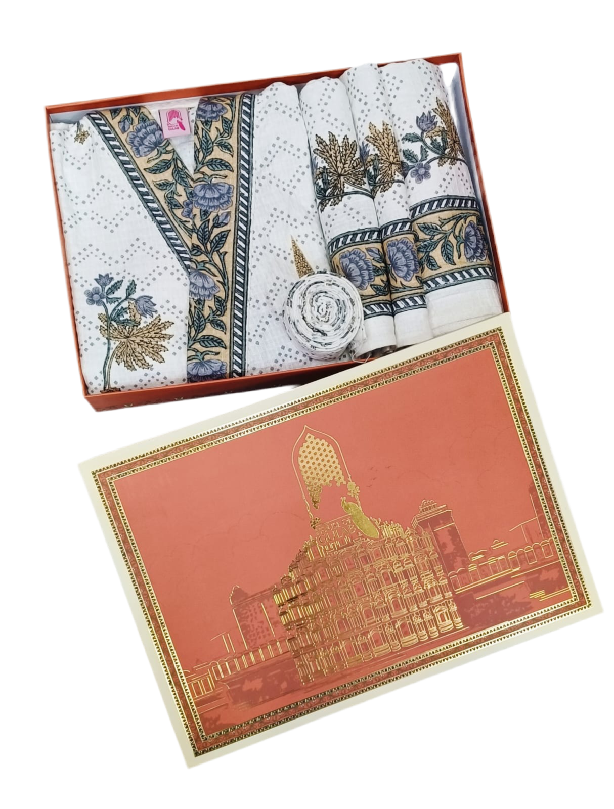 Gift Box – 1 Unisex Bathrobe, 1 Bath Towel, 2 hand Towels