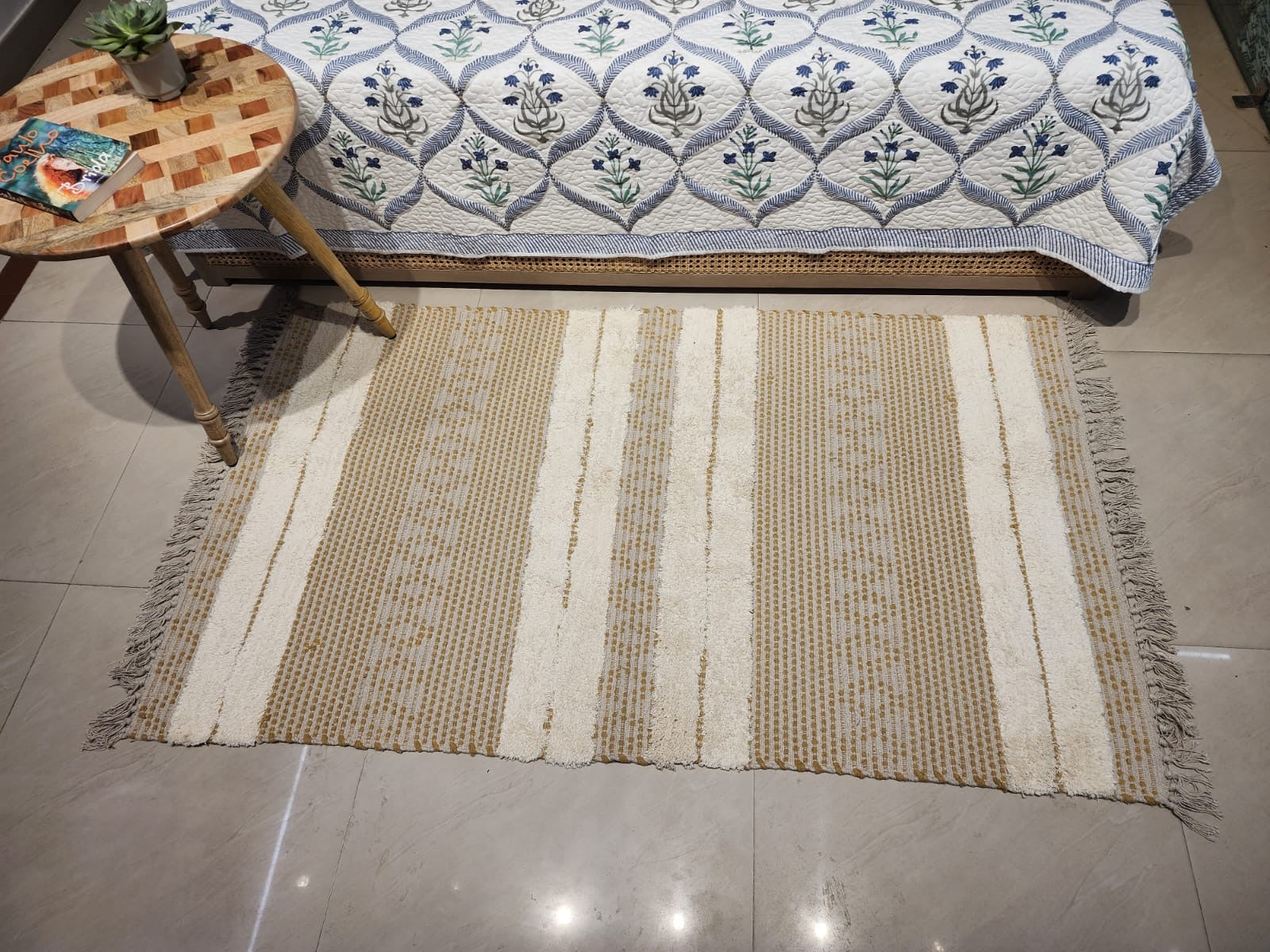 Self Pattern Cotton Rug - 5X3 ft – Houseofgulab