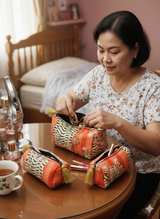 Set of 3 cosmetic bag/pouches with waterproof lining