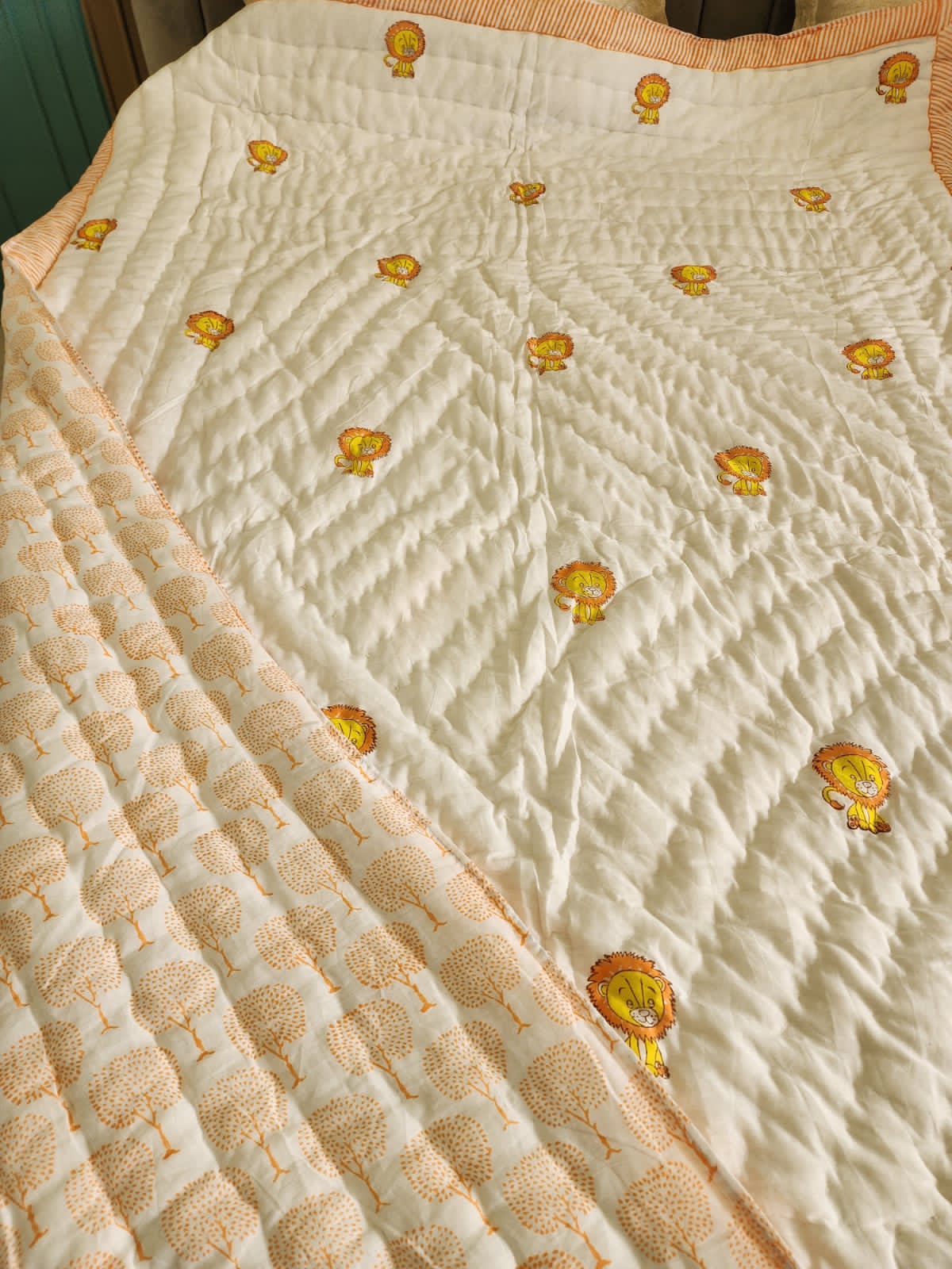 Handblock printed Cotton Reversible Kids Razai/ Quilt- 60x90 inches