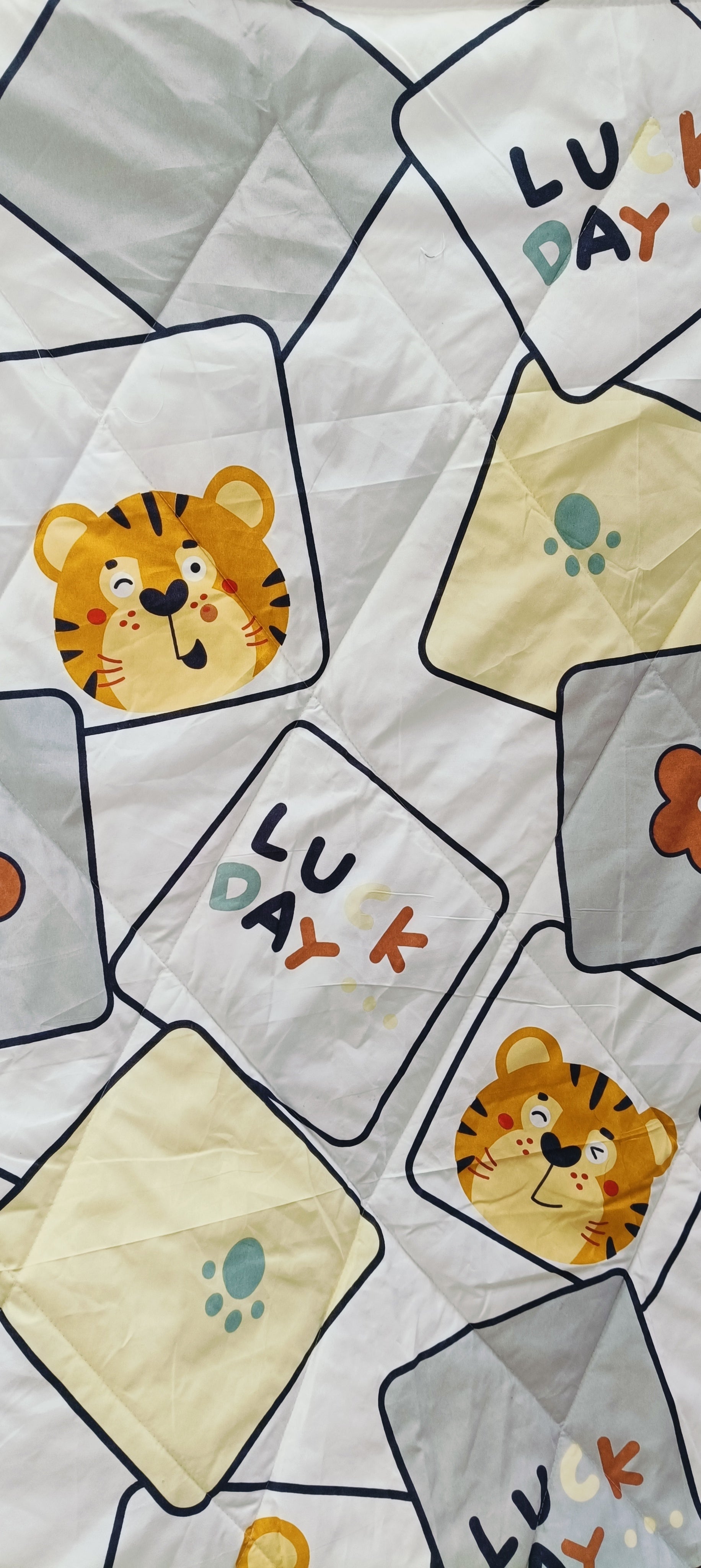 Kids Print Reversible Comforter - 60X90 Inches