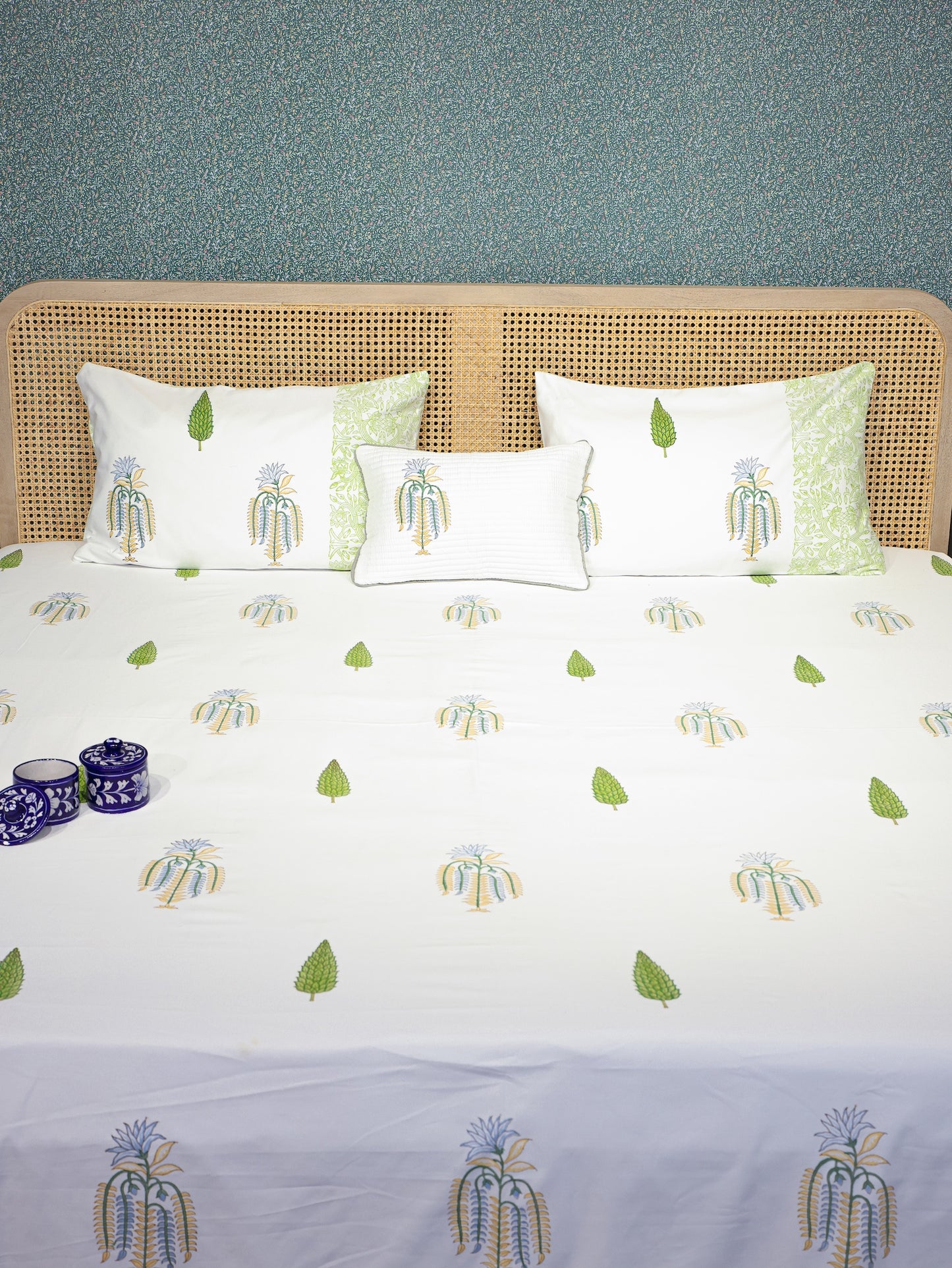 Extra Soft Percale Cotton Super King Handblock Print Bedsheet with 2 Pillow Covers + 1 Sham Pillow Cover