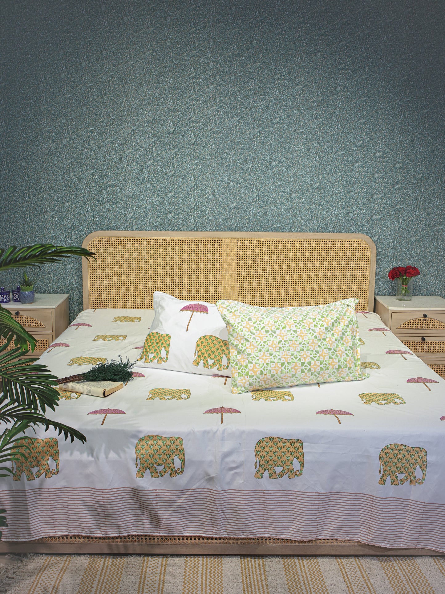 Extra Soft Percale Cotton Super King Handblock Print Bedsheet with 2 Pillow Covers