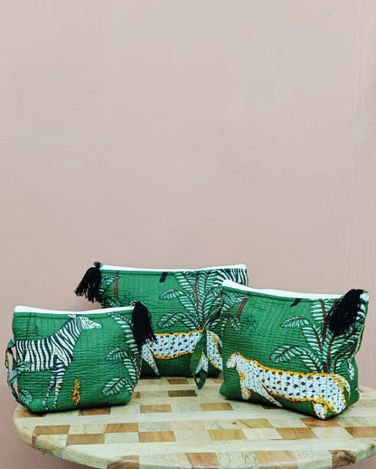 Set of 3 make-up pouches with waterproof lining