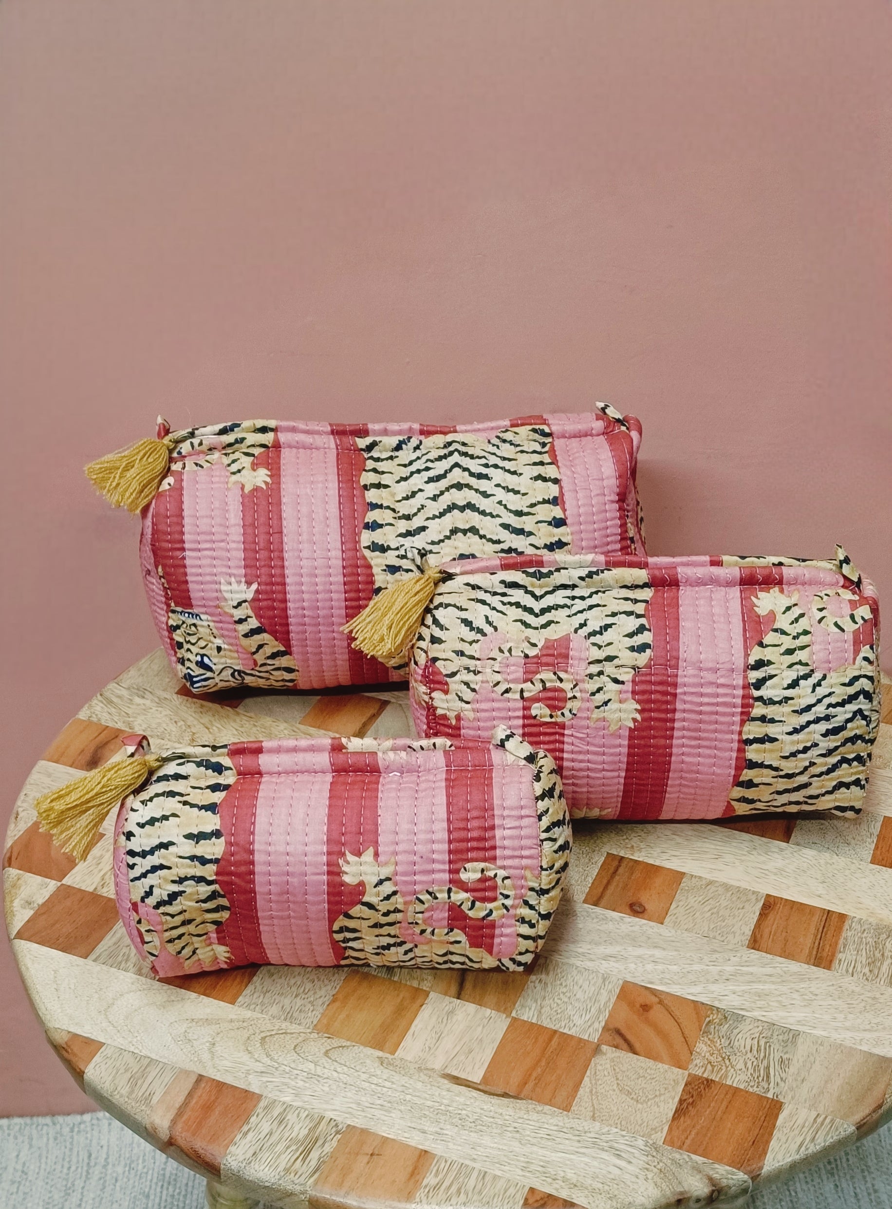 Set of 3 cosmetic bag/pouches with waterproof lining