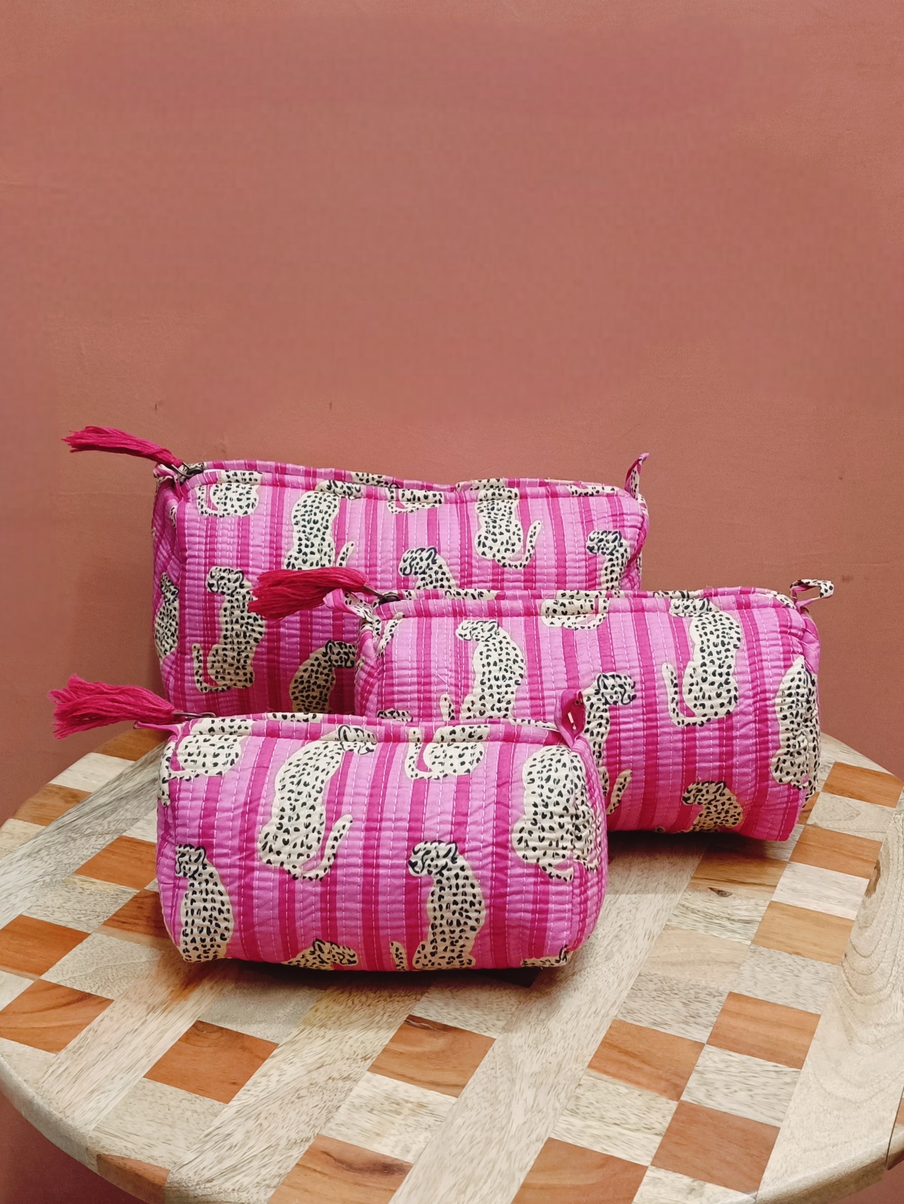 Set of 3 cosmetic bag/pouches with waterproof lining