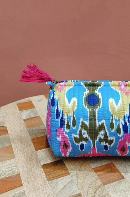 Set of 3 cosmetic bag/pouches with waterproof lining