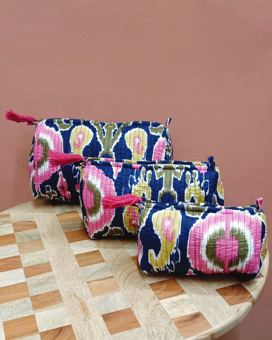 Set of 3 cosmetic bag/pouches with waterproof lining