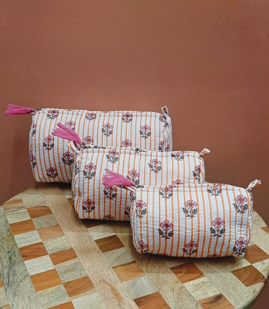 Set of 3 cosmetic bag/pouches with waterproof lining