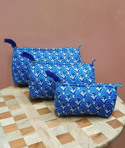 Set of 3 cosmetic bag/pouches with waterproof lining