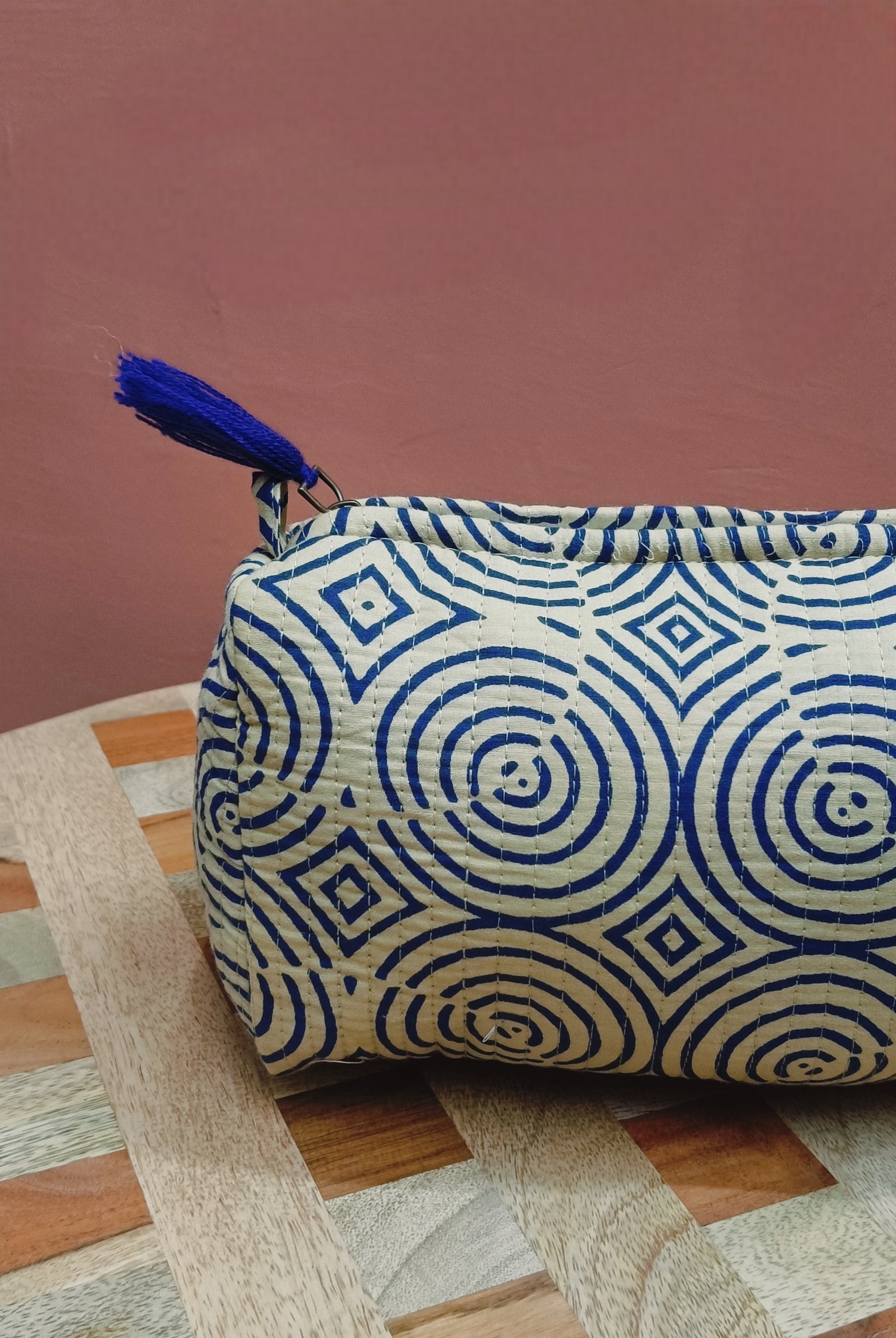 Set of 3 cosmetic bag/pouches with waterproof lining