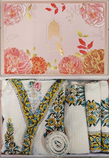 Gift Box – 1 Unisex Bathrobe, 1 Bath Towel, 2 hand Towels