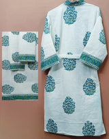 Gift Box – 1 Unisex Bathrobe, 1 Bath Towel, 2 hand Towels
