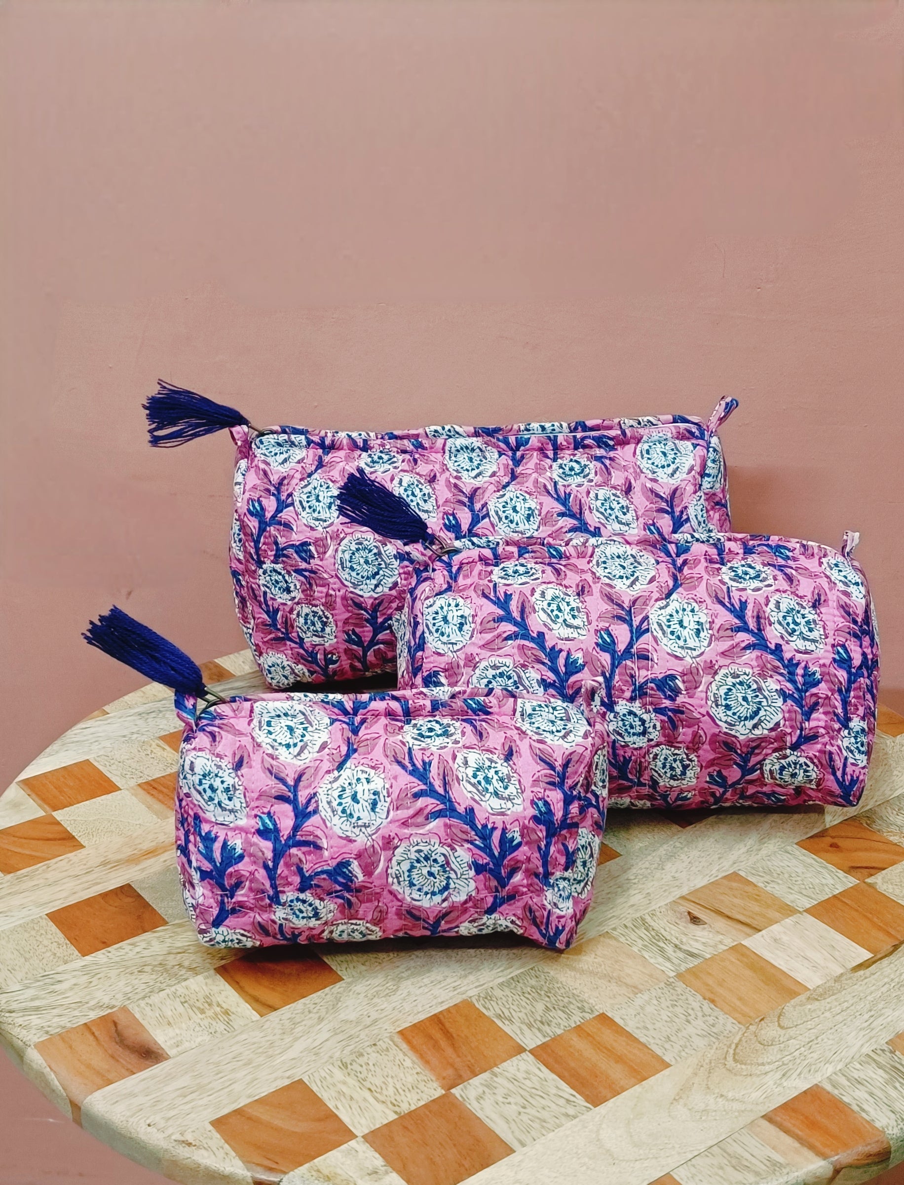 Set of 3 cosmetic bag/pouches with waterproof lining