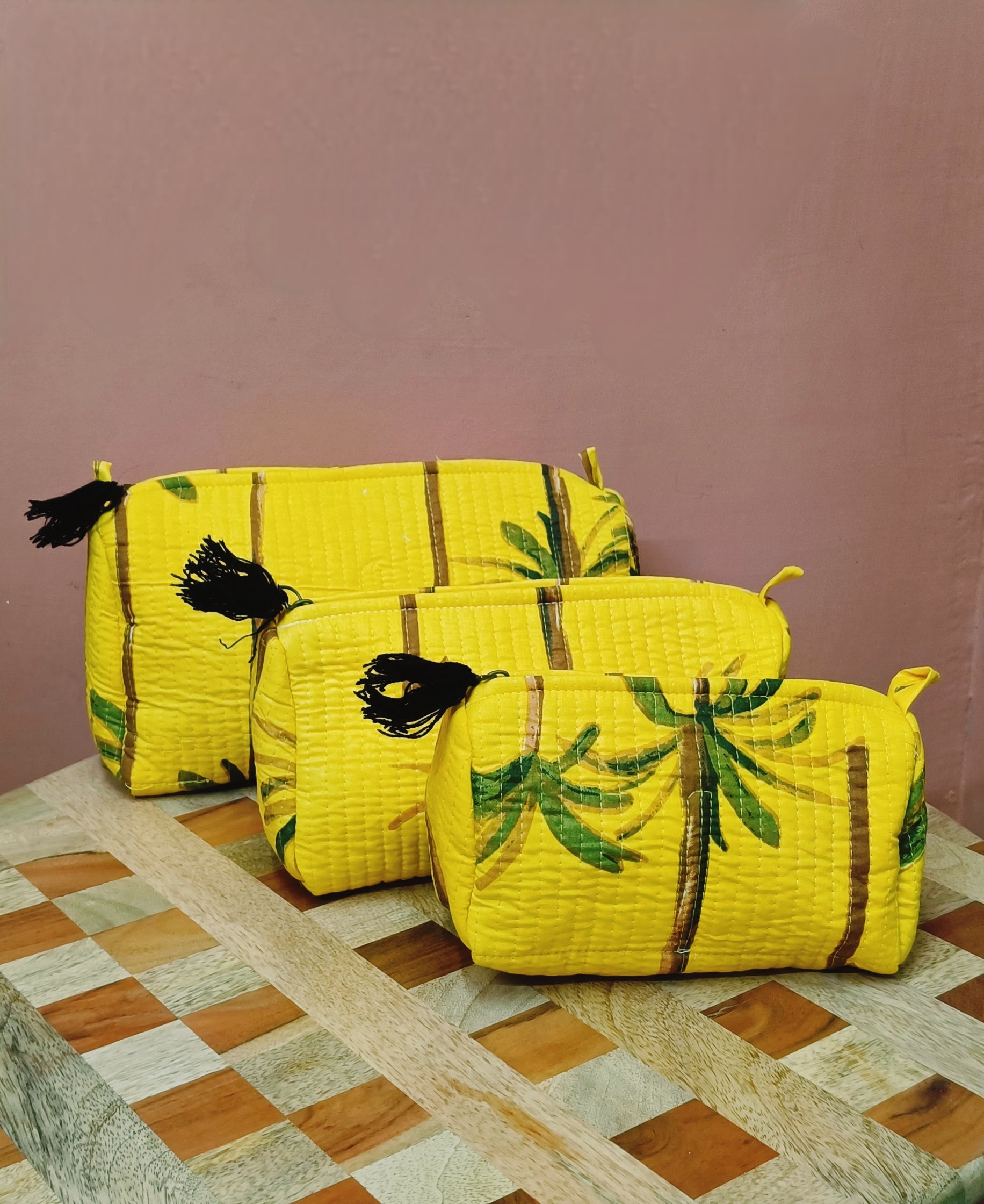 Set of 3 cosmetic bag/pouches with waterproof lining