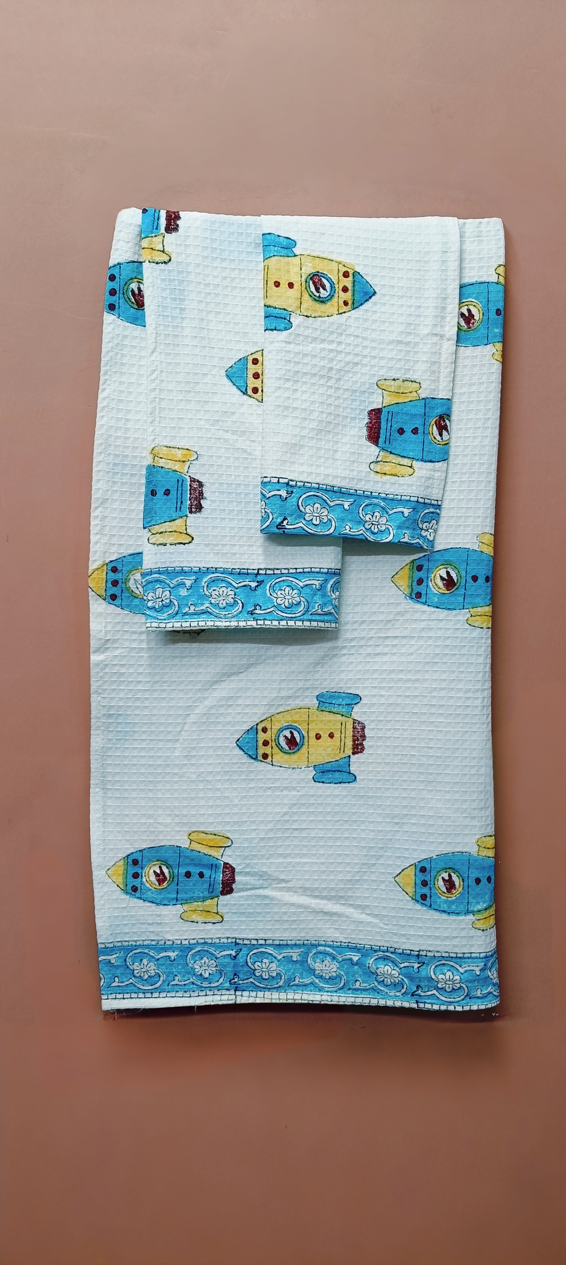 Handblock Printed Waffle Cotton Bathrobe Gift Box for Kids (4-13 Years) – Includes Bath Towel & 2 Hand Towels