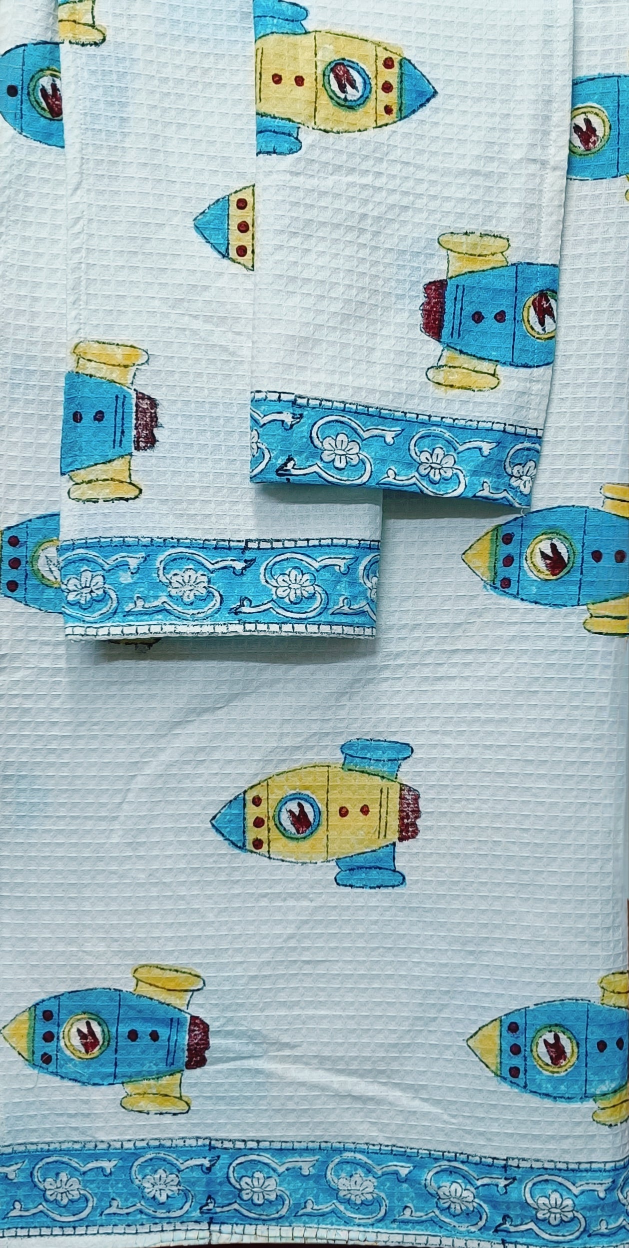 Handblock Printed Waffle Cotton Bathrobe Gift Box for Kids (4-13 Years) – Includes Bath Towel & 2 Hand Towels