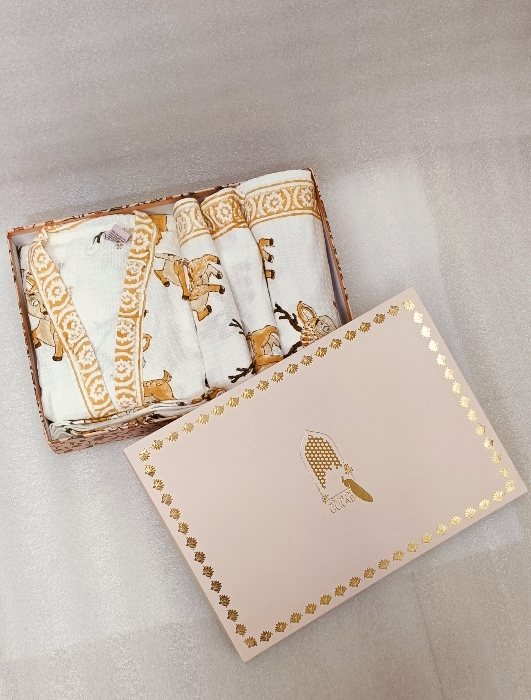 Handblock Printed Waffle Cotton Bathrobe Gift Box for Kids (4-13 Years) – Includes Bath Towel & 2 Hand Towels