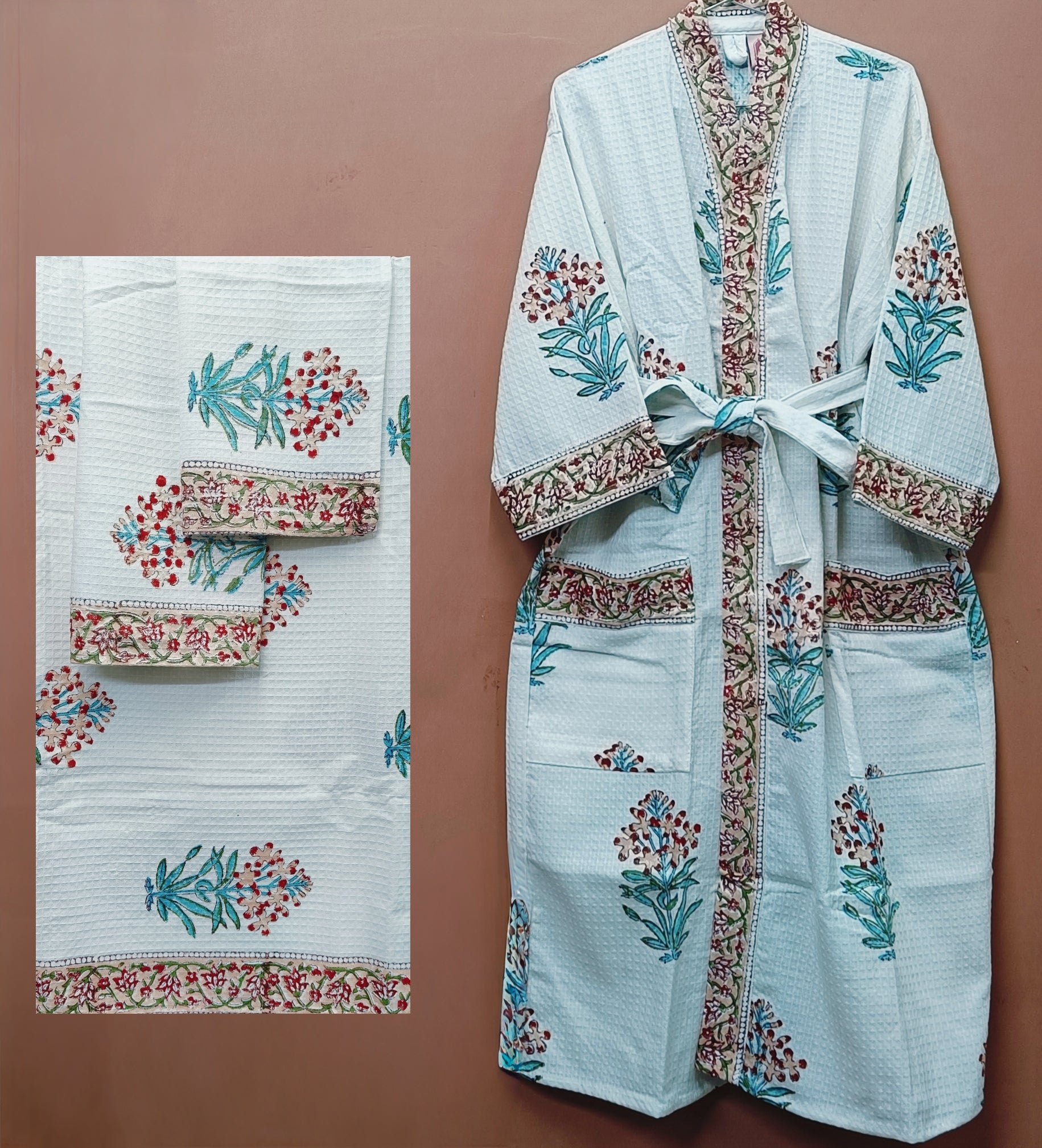 Gift Box – 1 Unisex Bathrobe, 1 Bath Towel, 2 hand Towels