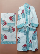 Gift Box – 1 Unisex Bathrobe, 1 Bath Towel, 2 hand Towels