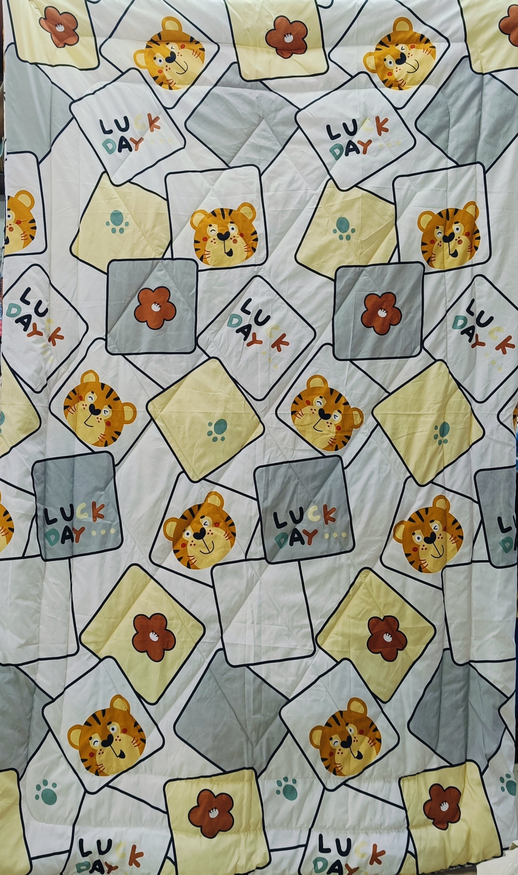 Kids Print Reversible Comforter - 60X90 Inches