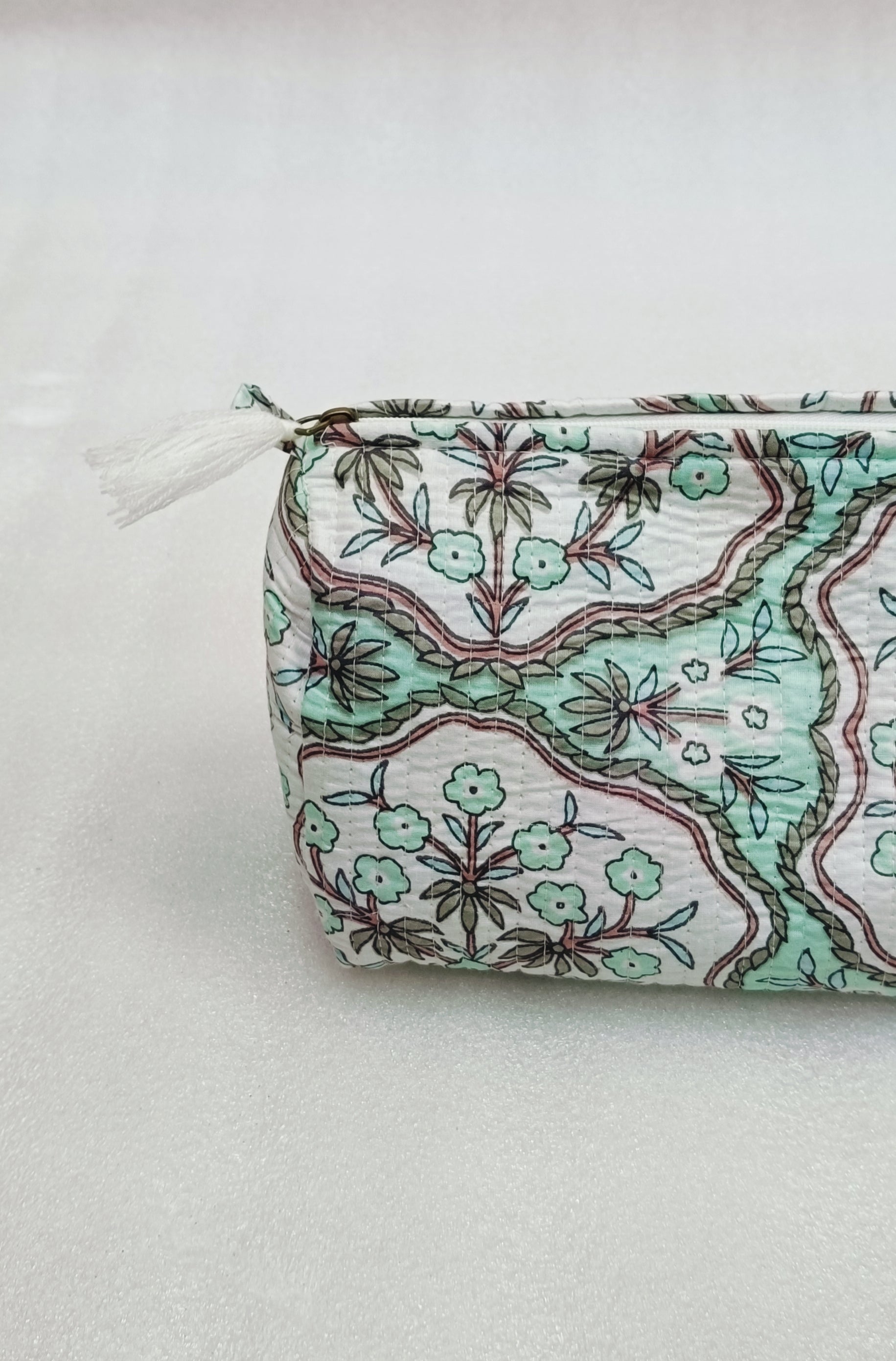 Set of 3 cosmetic bag/pouches with waterproof lining