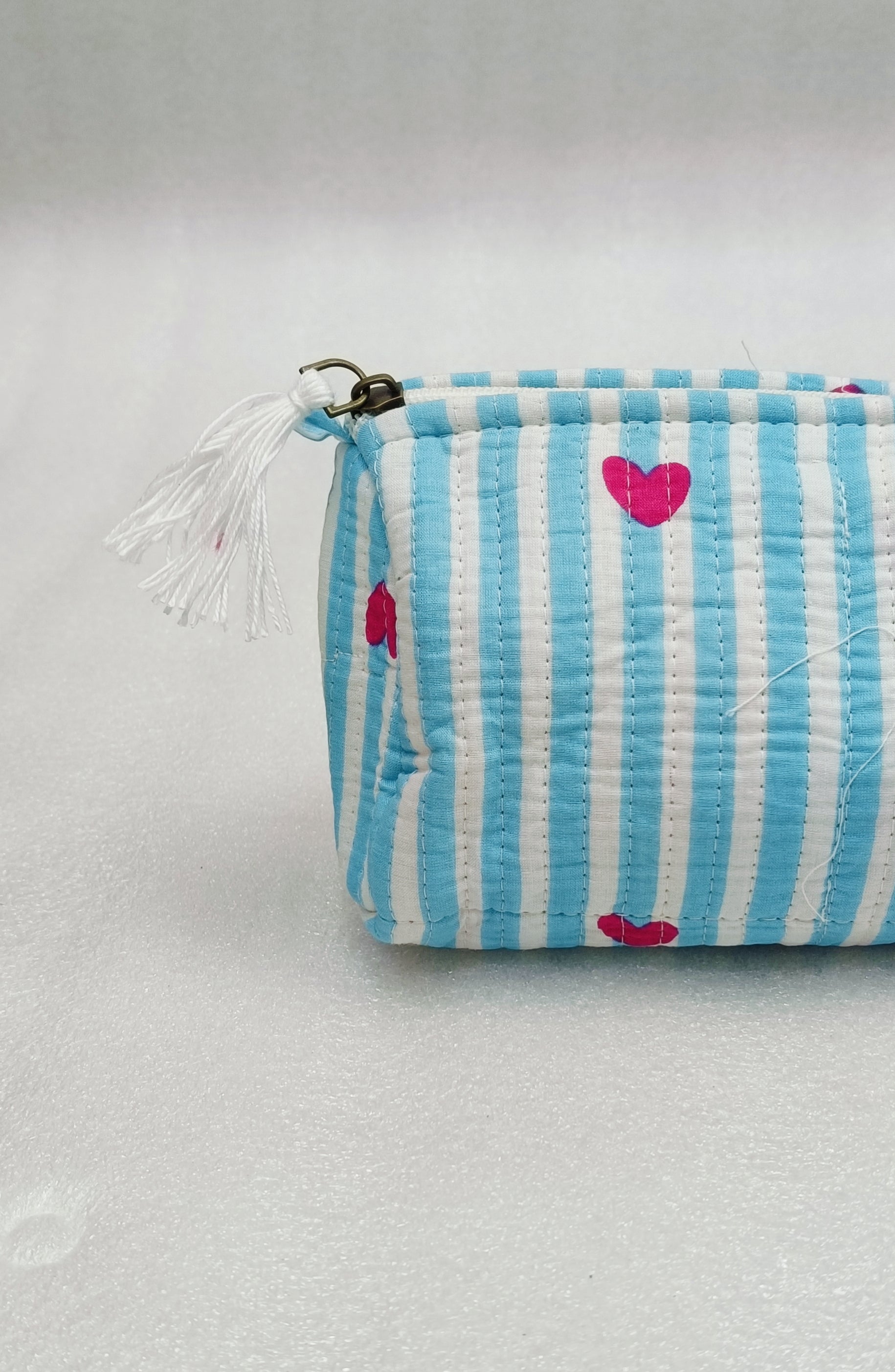 Set of 3 cosmetic bag/pouches with waterproof lining