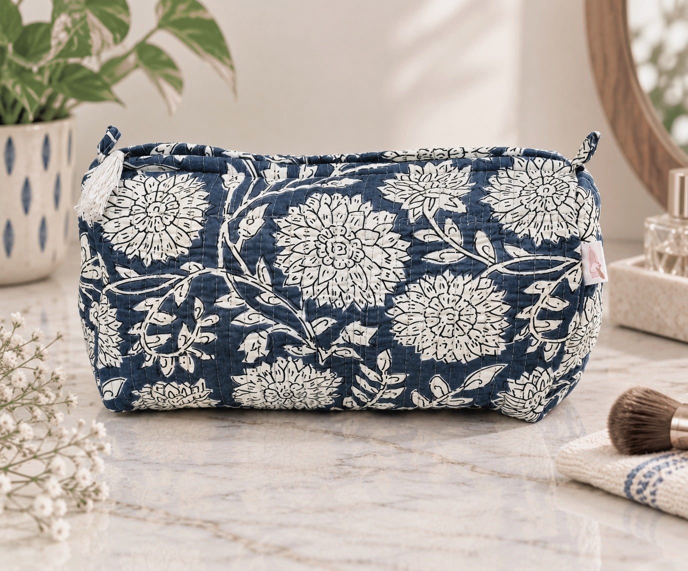 Set of 3 cosmetic bag/pouches with waterproof lining