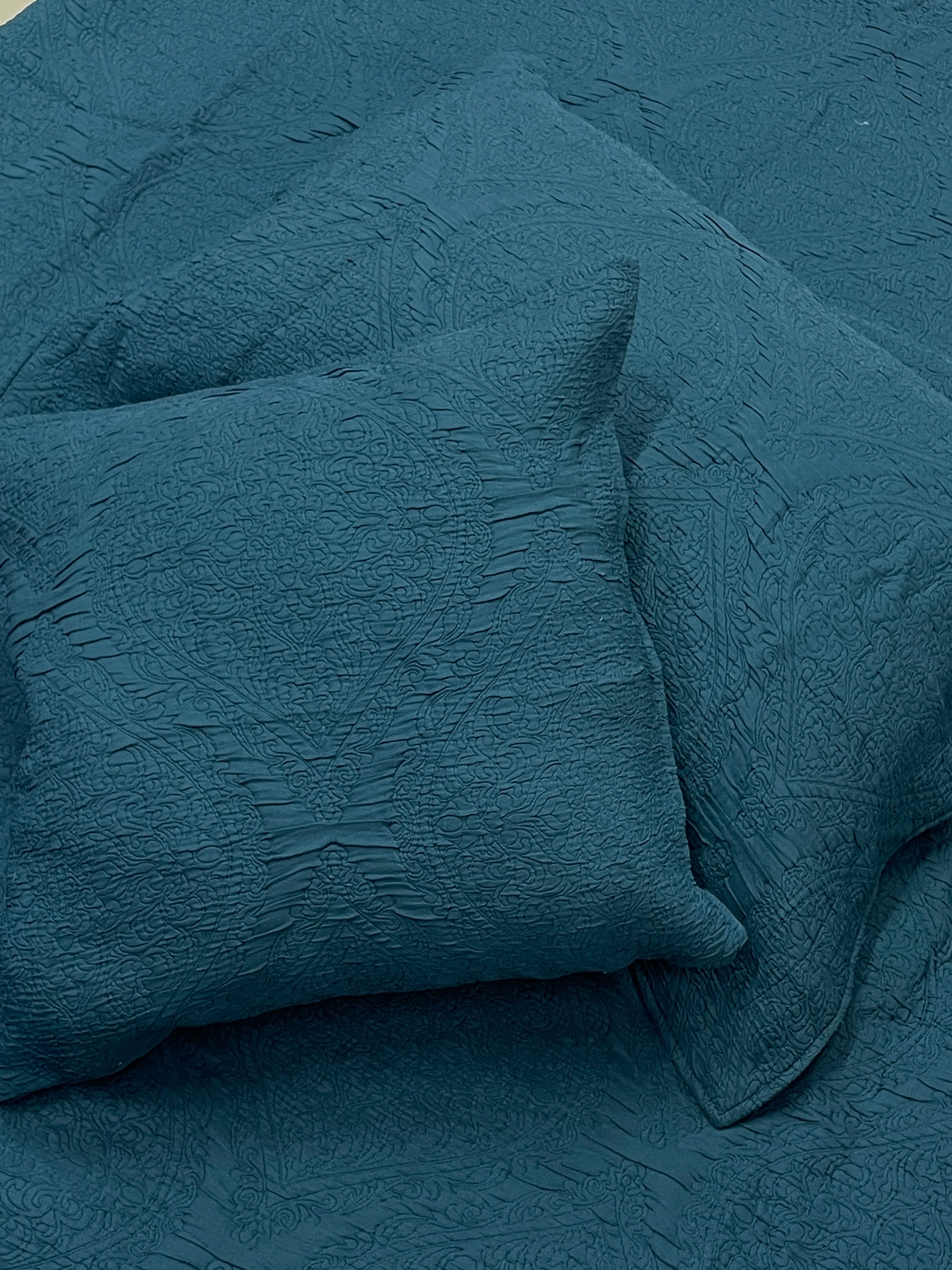 Premium Bedcover Set – 5 Pieces