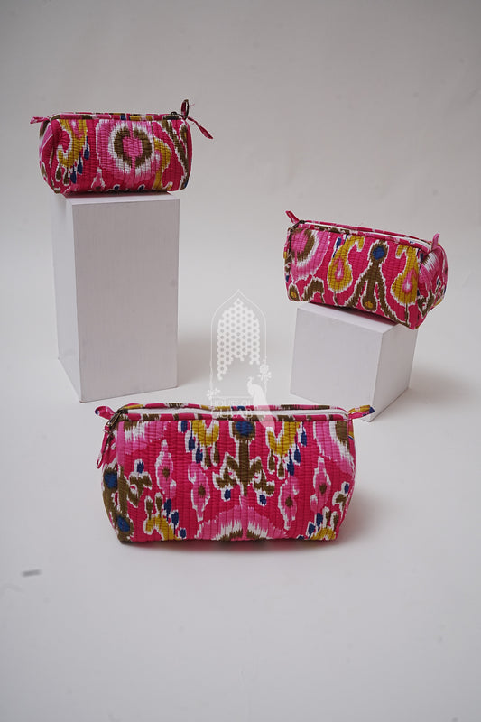 Set of 3 cosmetic bag/pouches with waterproof lining