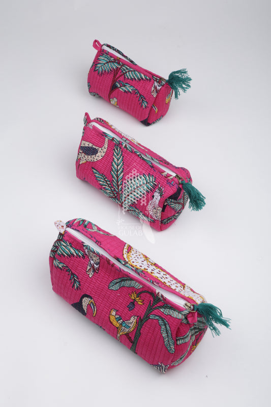 Set of 3 cosmetic bag/pouches with waterproof lining