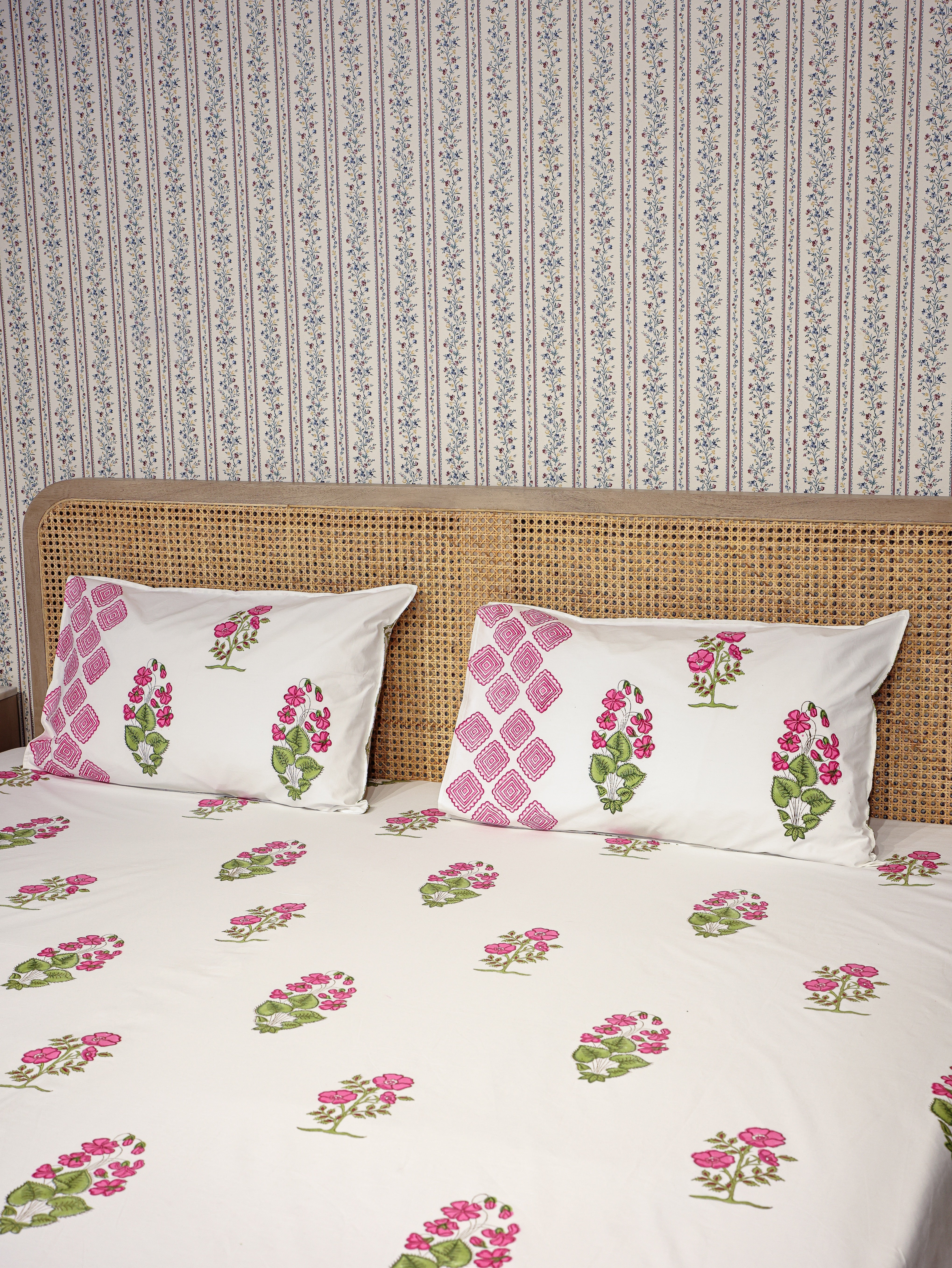 Premium Percale Cotton Super King Bedsheet with 2 Pillow Covers