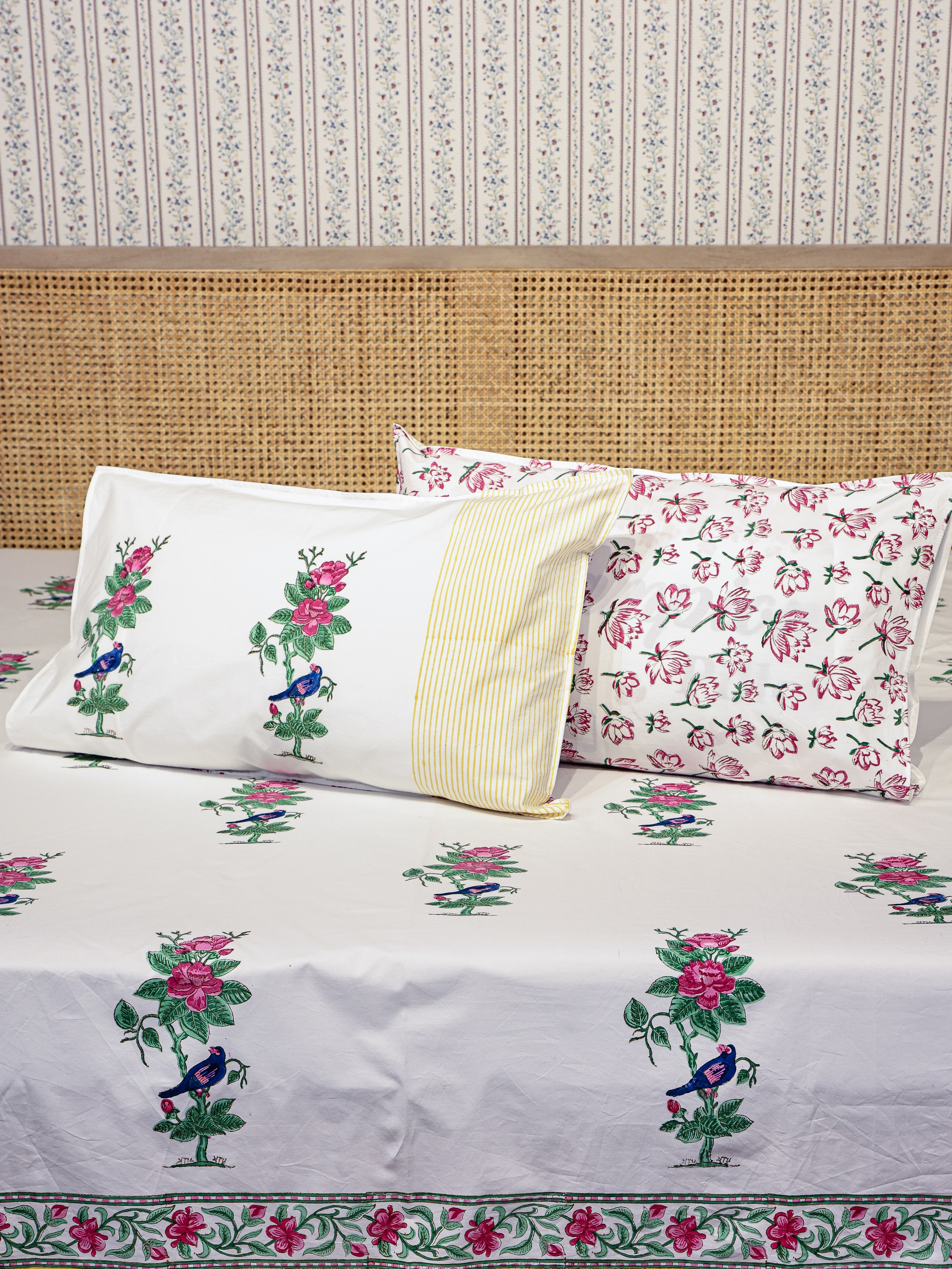 Premium Percale Cotton Super King Bedsheet with 2 Pillow Covers