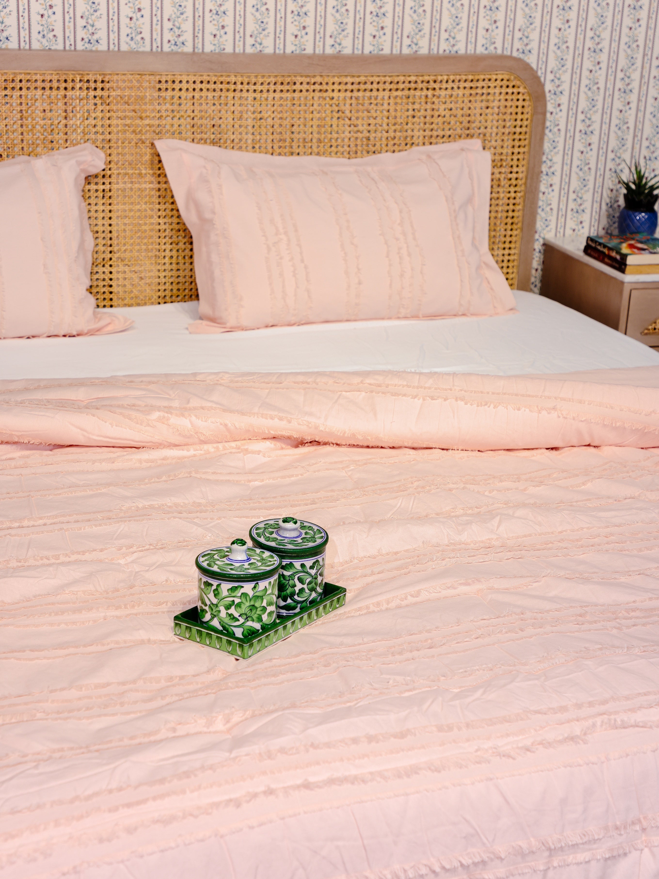 King Size Double Bed Tufted Cotton Quilt with Microfibre filling & 2 Pillow Covers