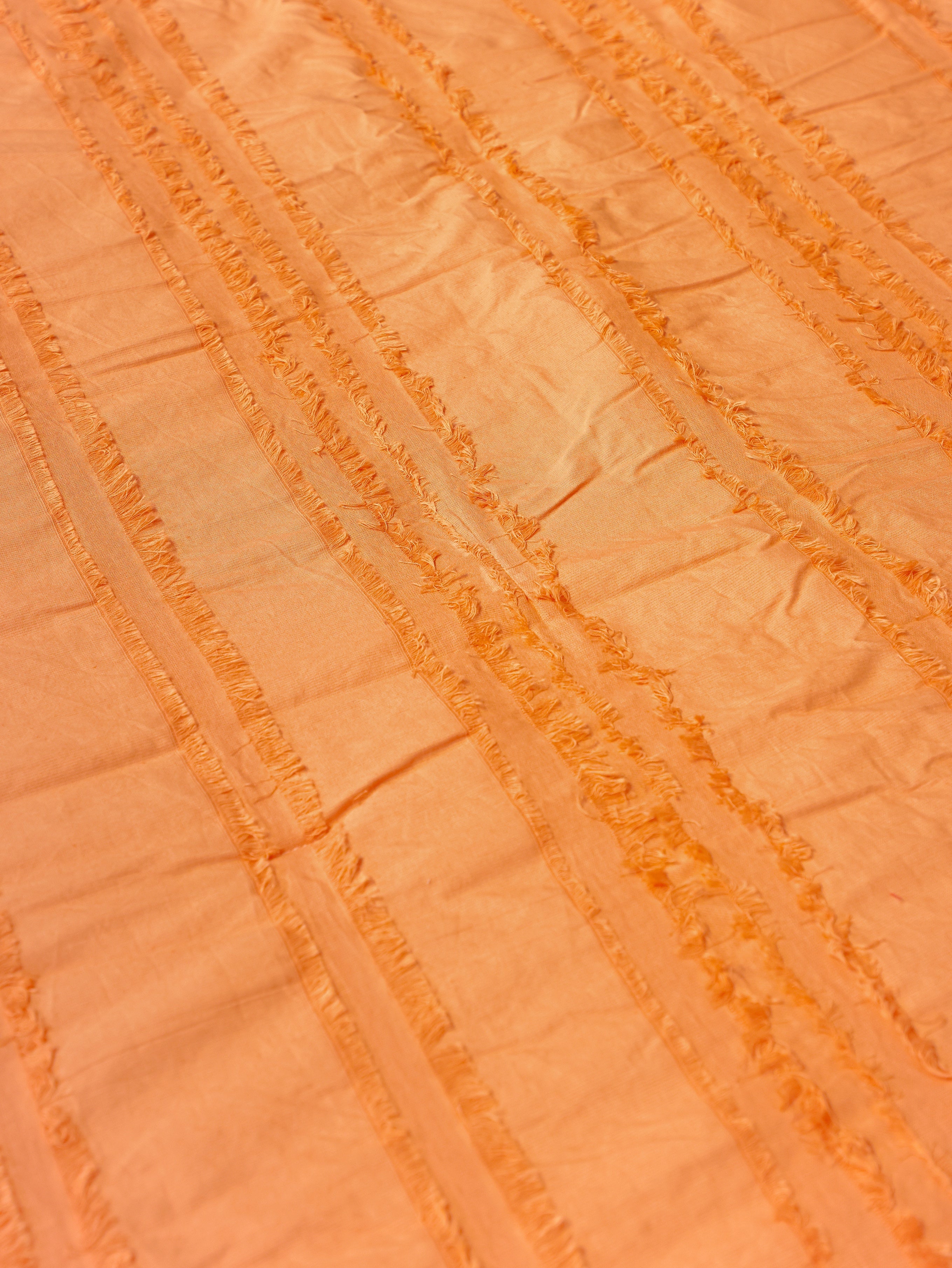 King Size Double Bed Tufted Cotton Quilt with Microfibre filling & 2 Pillow Covers