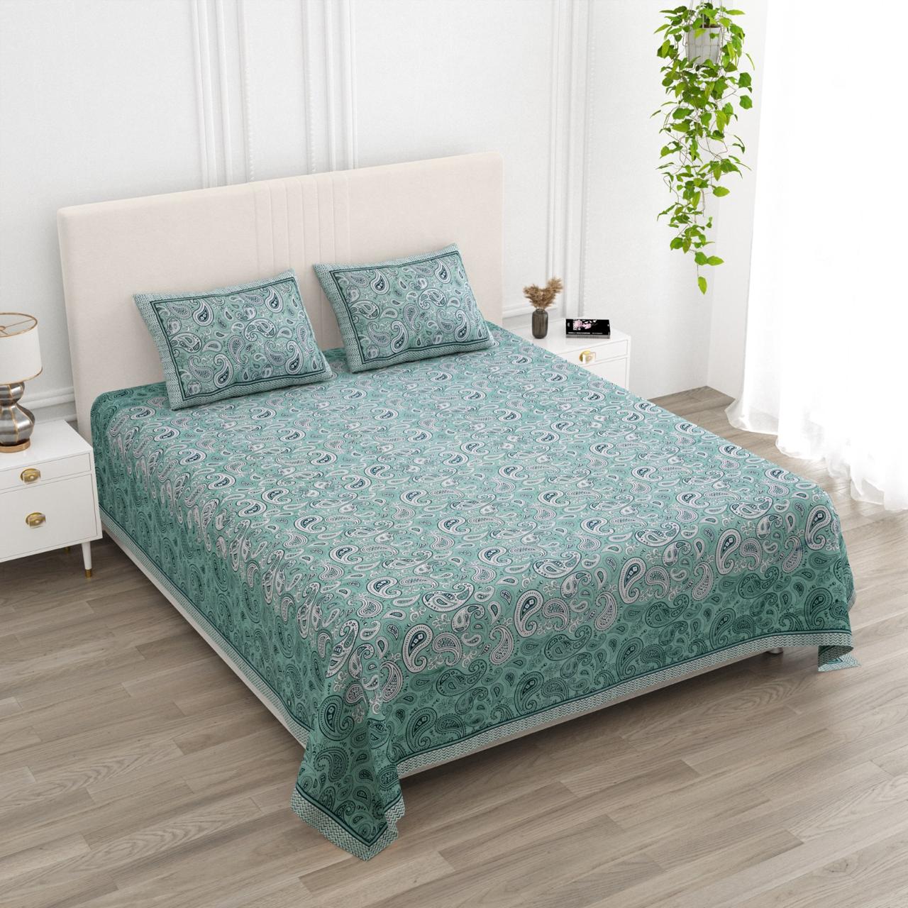 Floral Print Cotton Double King Bedsheet with 2 Pillow Covers