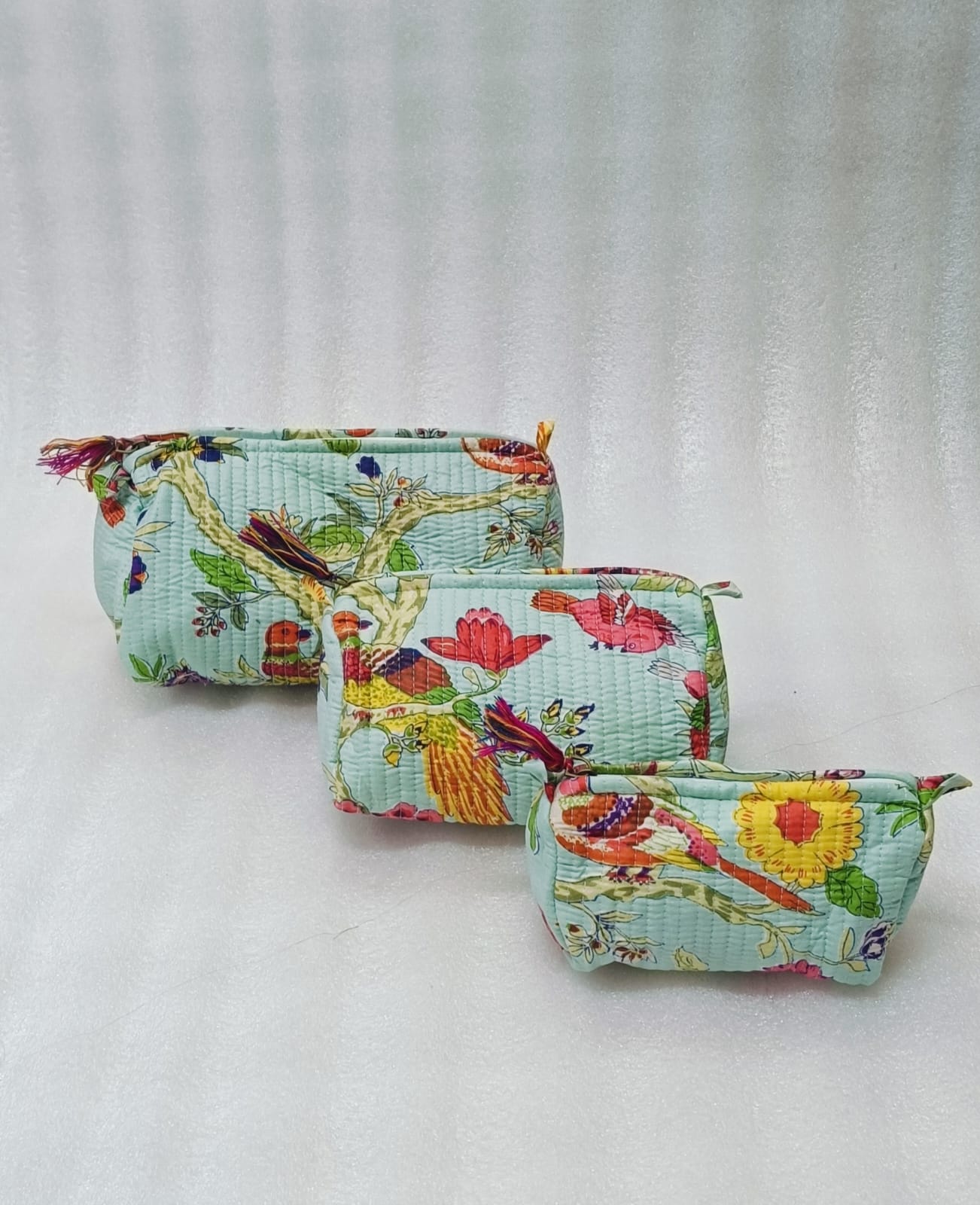 Set of 3 cosmetic bag/pouches with waterproof lining
