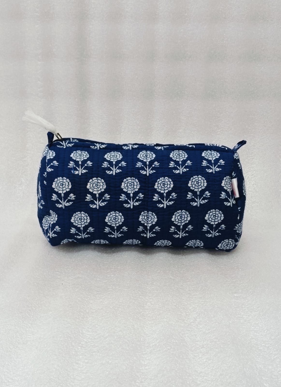 Set of 3 cosmetic bag/pouches with waterproof lining