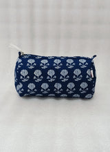 Set of 3 cosmetic bag/pouches with waterproof lining