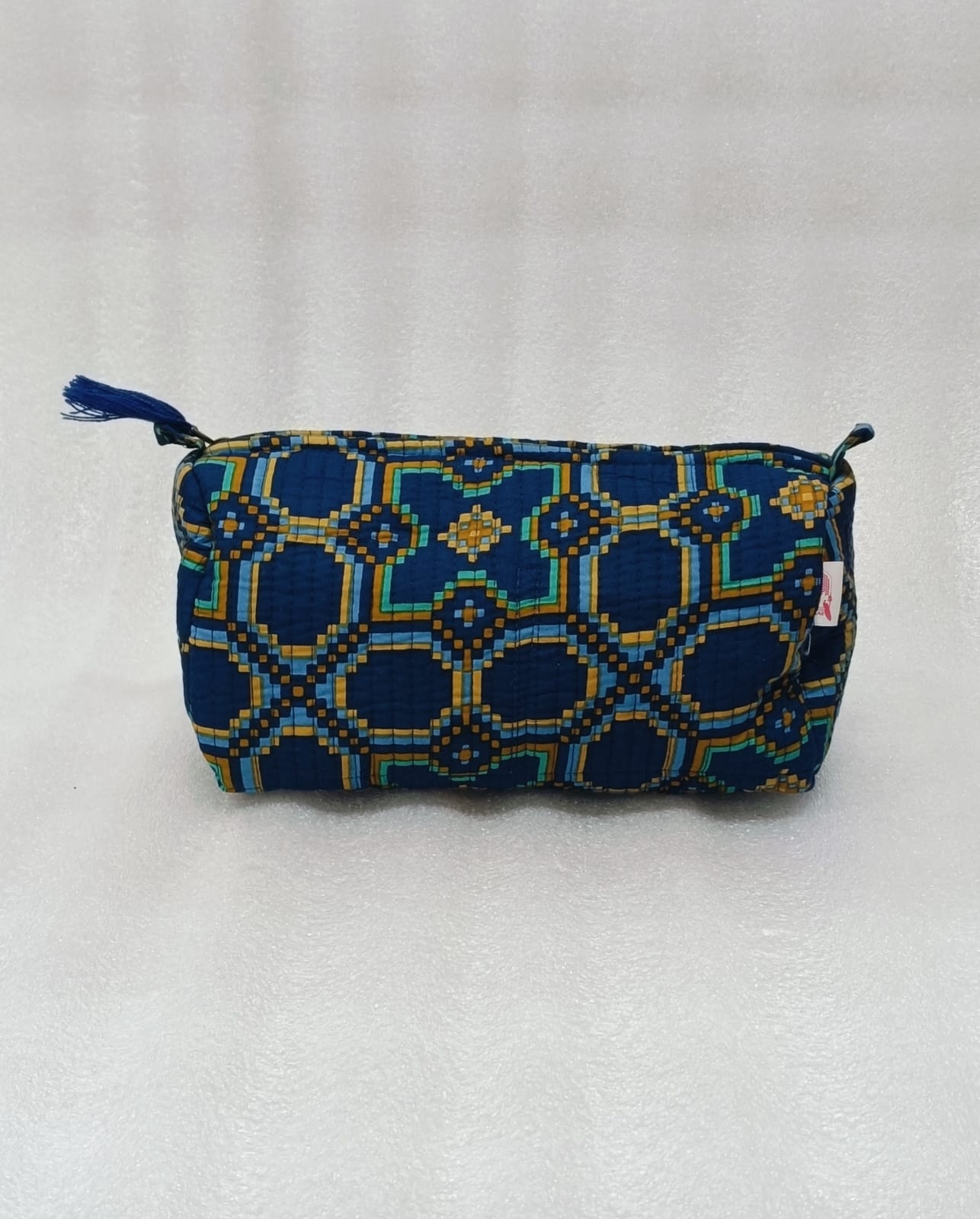 Set of 3 cosmetic bag/pouches with waterproof lining