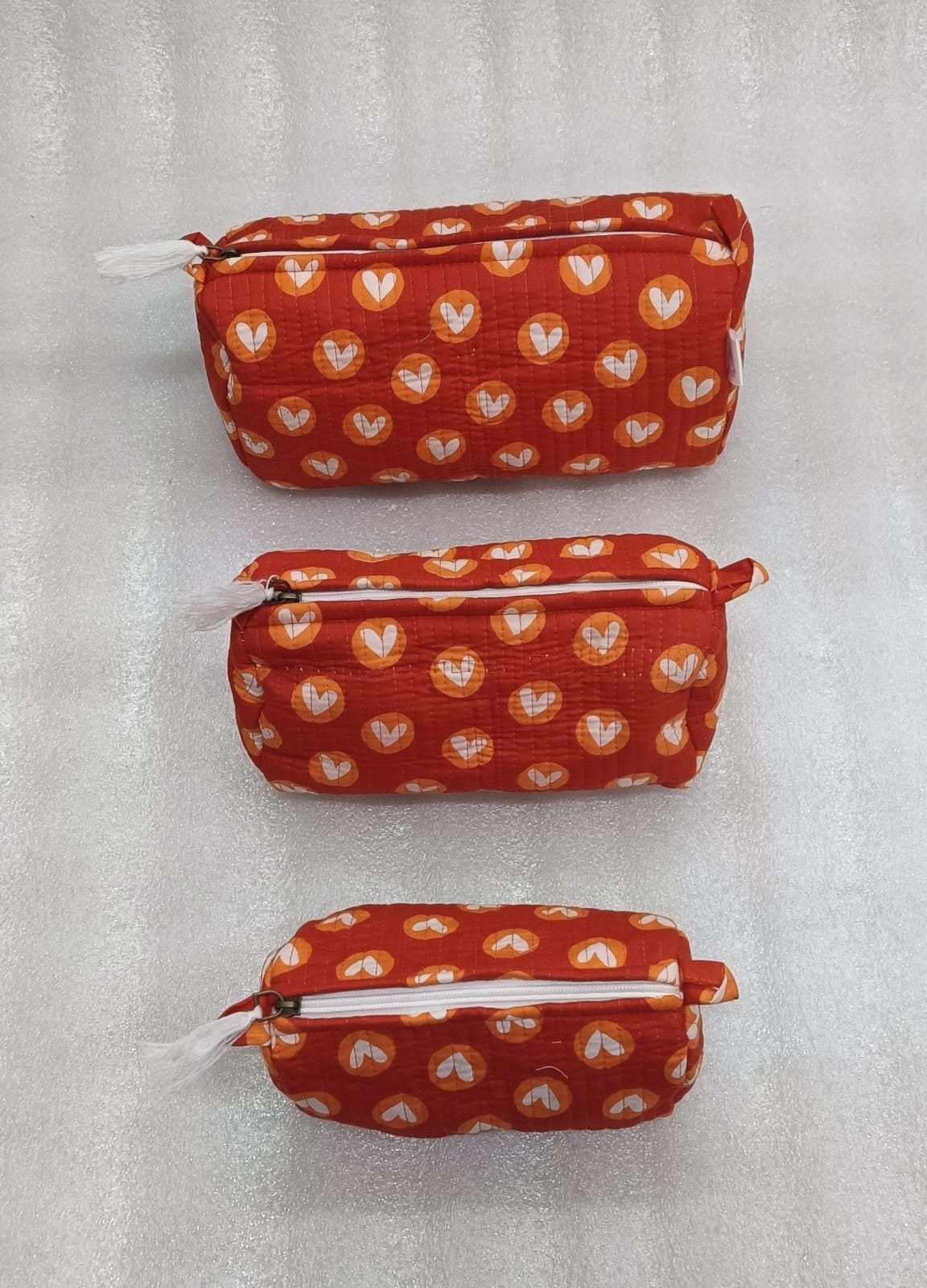 Set of 3 cosmetic bag/pouches with waterproof lining