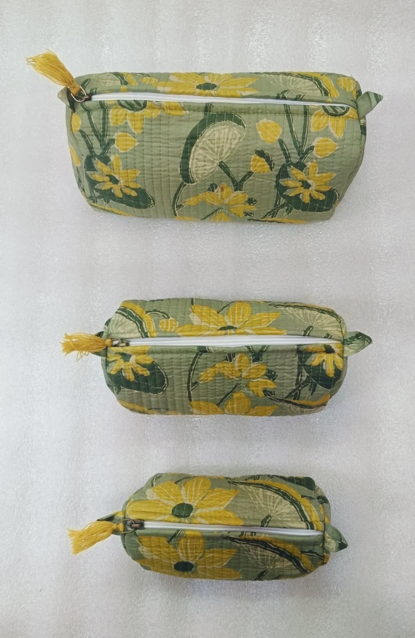 Set of 3 cosmetic bag/pouches with waterproof lining