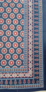 Double King Bedsheet with 2 Pillow Covers