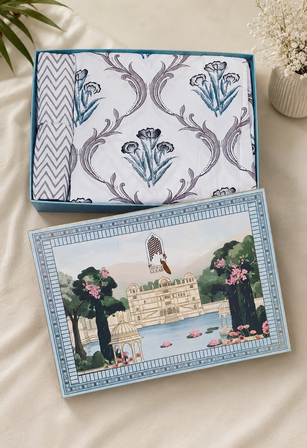 Gift Box with Handblock Print Super King Bedsheet in Extra Soft Percale Cotton with 2 Pillow covers