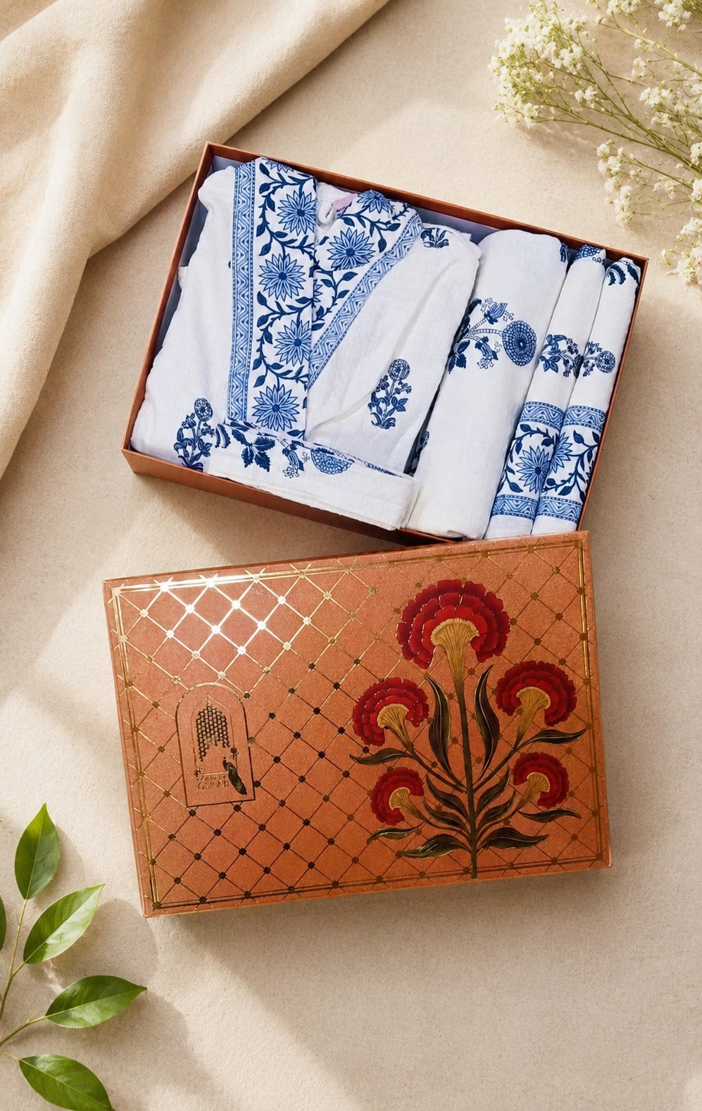 Gift Box – 1 Unisex Bathrobe, 1 Bath Towel, 2 hand Towels