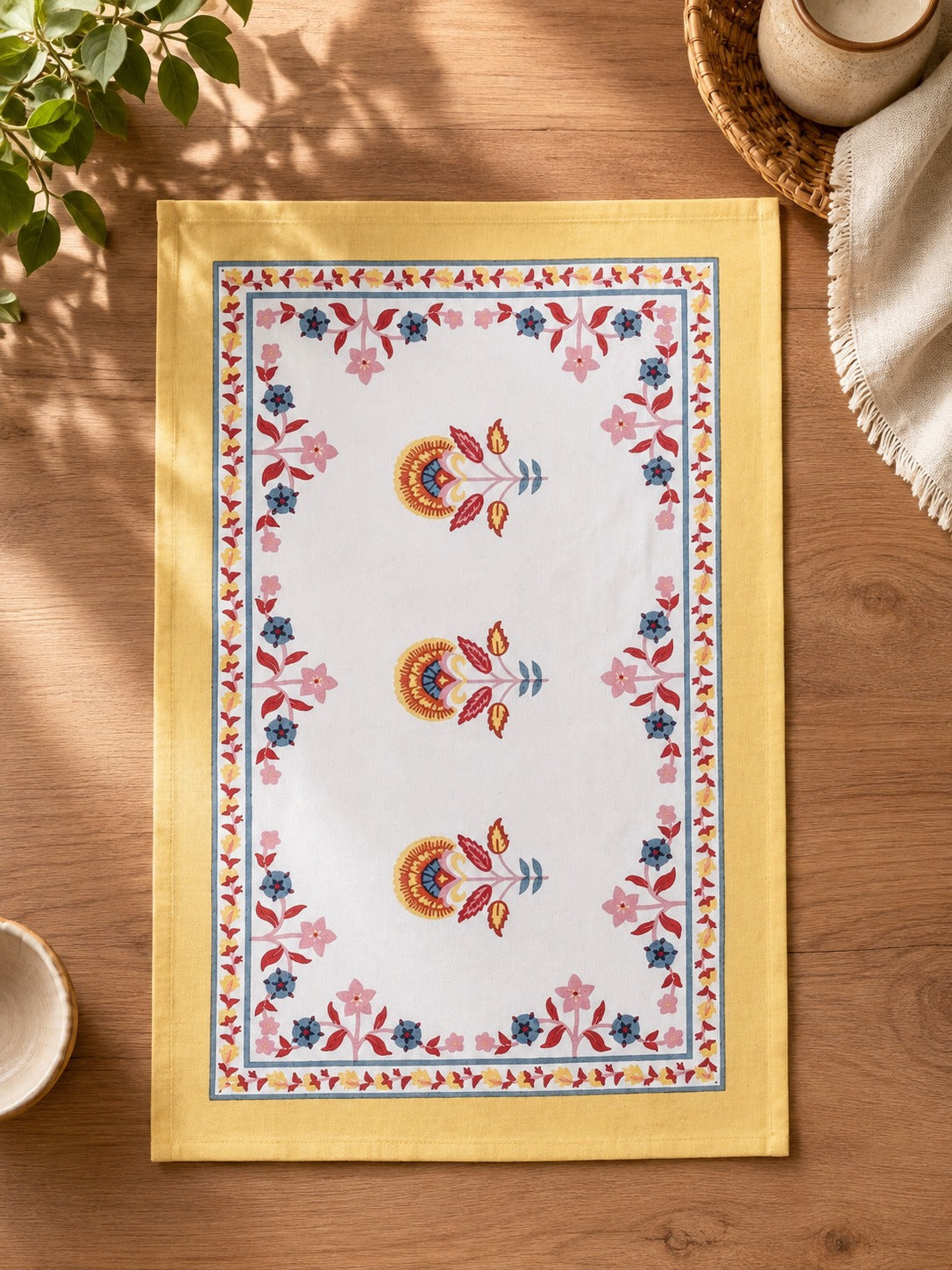 Gift Box with Handblock Printed Canvas Cotton Table Runner & Set Of 6 Mats,