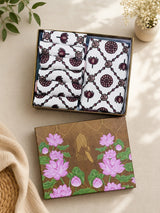 Gift Box with Handblock Printed Canvas Cotton Table Runner & Set Of 6 Mats